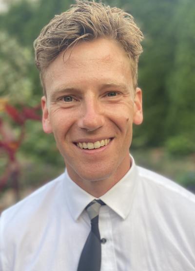 Dr. Sam Hushagen